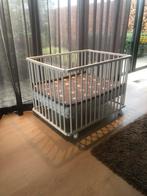 Box wit, Kinderen en Baby's, Boxen, Ophalen, Zo goed als nieuw, Wieltjes