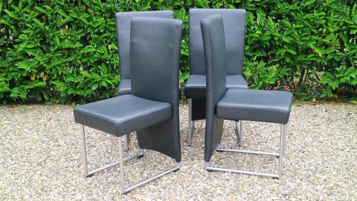 Rolf Benz leren stoelen. Model 7400., Huis en Inrichting, Stoelen, Zo goed als nieuw, Vier, Leer, Zwart, Ophalen of Verzenden