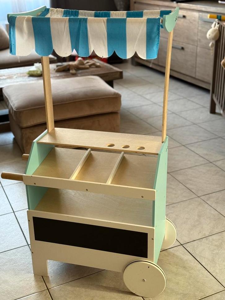 Speelwinkel incl kassa met licht en geluid en accessoires, Kinderen en Baby's, Speelgoed | Houten speelgoed, Zo goed als nieuw