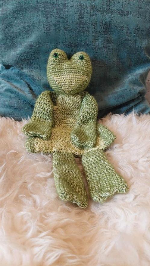Gehaakte lappenpop kikker groen

Kraamkadootje, Kinderen en Baby's, Kraamcadeaus en Geboorteborden, Nieuw, Kraamcadeau, Ophalen of Verzenden