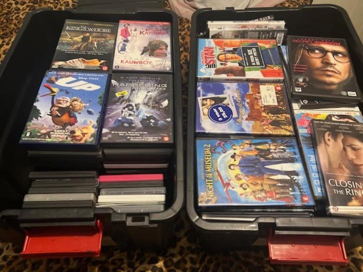 Gratis af te hallen DVD's  500 a 600 stuks, Cd's en Dvd's, Dvd's | Actie, Zo goed als nieuw, Overige genres, Alle leeftijden, Ophalen