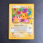 Pokémon Birthday Pikachu 24 Celebrations 25th MINT, Hobby en Vrije tijd, Verzamelkaartspellen | Pokémon, Ophalen of Verzenden