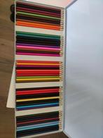 50 kleurpotloden, als nieuw!, Hobby en Vrije tijd, Tekenen, Ophalen of Verzenden, Zo goed als nieuw, Potlood of Stift