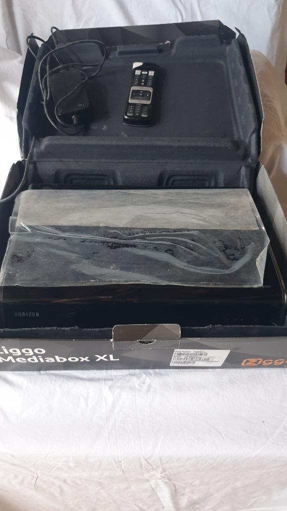 Horizon box Ziggo model SMT-G7 400/XEN, Audio, Tv en Foto, Decoders en Harddiskrecorders, Zo goed als nieuw, Ophalen