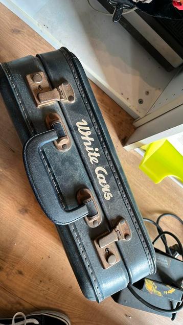 Vintage koffer white cars beschikbaar voor biedingen