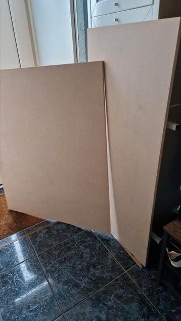2 platen mdf beschikbaar voor biedingen
