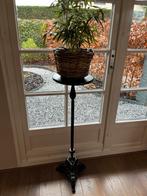 Prachtig sierlijk plantentafeltje, zwart gietijzer, Ophalen, Zo goed als nieuw