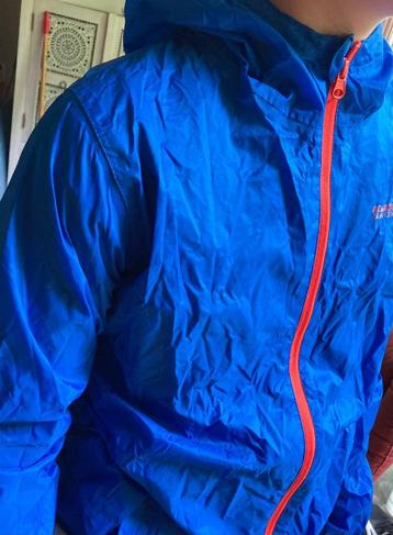Regenjas Regatta, lichtgewicht, maat 170, goede staat beschikbaar voor biedingen