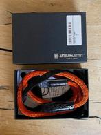 ARTISAN & ARTIST - ACAM 307N silk camera strap - RED Leica, Audio, Tv en Foto, Fotografie | Fototassen, Ophalen of Verzenden, Zo goed als nieuw