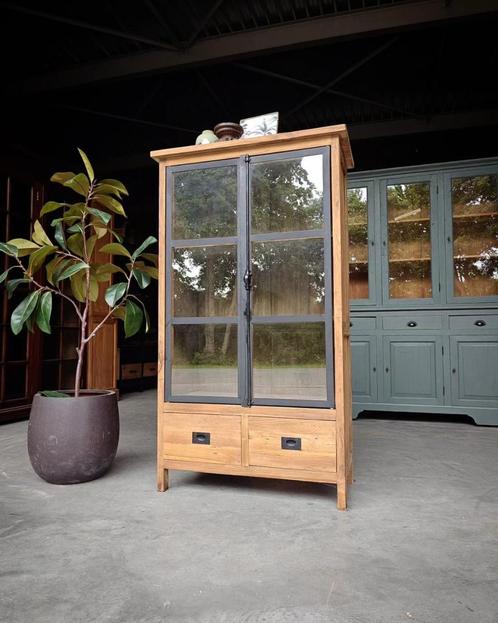 Kleine Vitrinekast | Woonkamer | Buffetkast Smal #2157, Huis en Inrichting, Kasten | Vitrinekasten, 150 tot 200 cm, 50 tot 100 cm