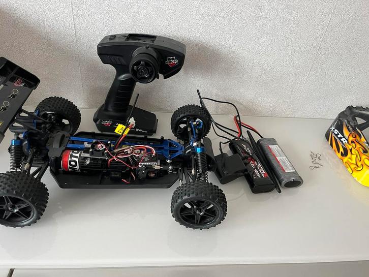 Afstand bestuurbare auto himoto, Hobby en Vrije tijd, Modelbouw | Radiografisch | Auto's, Gebruikt, Auto offroad, Overige typen