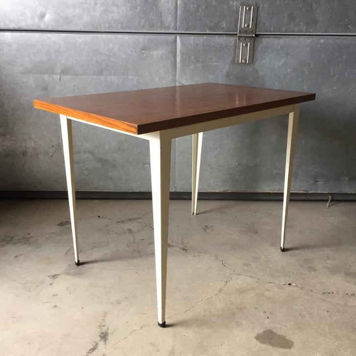 OPRUIMING Industrieel design bijzettafel Auping Ahrend, Huis en Inrichting, Tafels | Bijzettafels, Gebruikt, Rechthoekig, 45 tot 60 cm