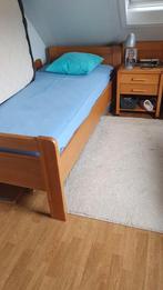 Bed van 90x200  met matras, Huis en Inrichting, Slaapkamer | Bedden, Ophalen, Beige, Tweepersoons, 180 cm