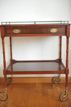 Mahonie houten theewagen, Ophalen