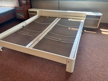 Auping auronde. 180/200 beschikbaar voor biedingen