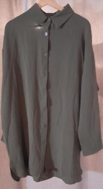 Langvallende olijfgroene damesblouse maat XL beschikbaar voor biedingen