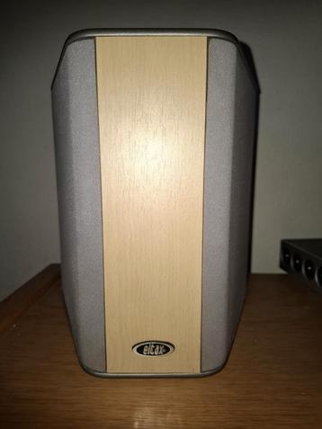 Compacte speakers  beschikbaar voor biedingen