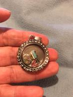 Zilverkleur medaillon kettinghanger strass nieuw vw bus, Overige materialen, Overige voorstellingen, Verzenden, Nieuw