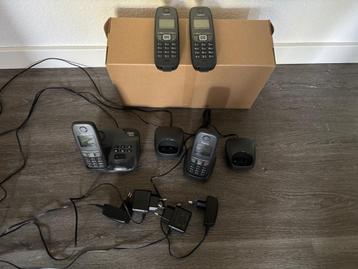 Gigaset A475, 4 telefoons met basisstation met antw.apparaat beschikbaar voor biedingen