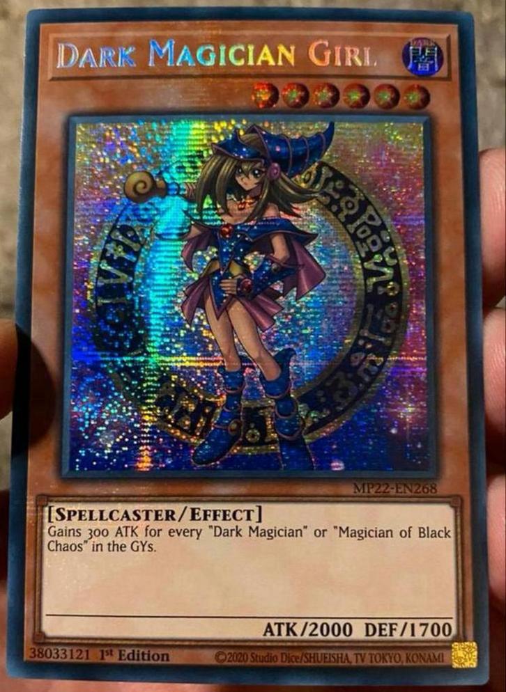 Yu-Gi-Oh! Dark Magician Girl MP22 1st Ed Tin Promo !, Hobby en Vrije tijd, Verzamelkaartspellen | Yu-gi-Oh!, Zo goed als nieuw