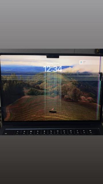 MacBook Air M2 (defect) beschikbaar voor biedingen