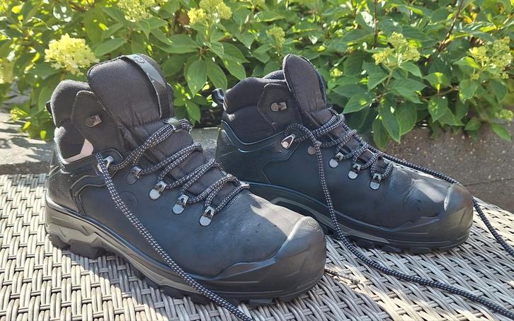 Bata Basalt veiligheidschoenen/werkschoenen maat 42, Sport en Fitness, Bergsport en Wandelen, Gebruikt, Schoenen, Ophalen of Verzenden