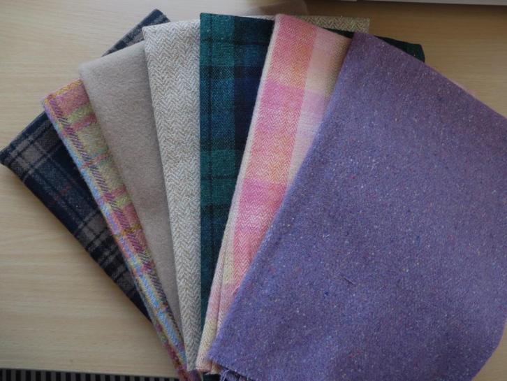 wollen lapjes, Hobby en Vrije tijd, Stoffen en Lappen, Nieuw, Wol, 30 tot 120 cm, Minder dan 30 cm, Overige kleuren, Ophalen of Verzenden