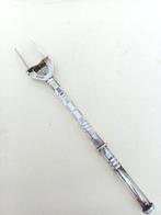 art deco zuurvorkje, gemerkt, zilver of verzilverd?, Ophalen of Verzenden