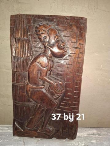 Houtsnijwerk Afrika beschikbaar voor biedingen