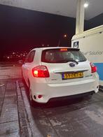 Toyota Auris 1.8 Full Hybrid  NAP met Nieuwe apk, Auto's, Euro 5, Stof, 74 €/maand, 4 cilinders
