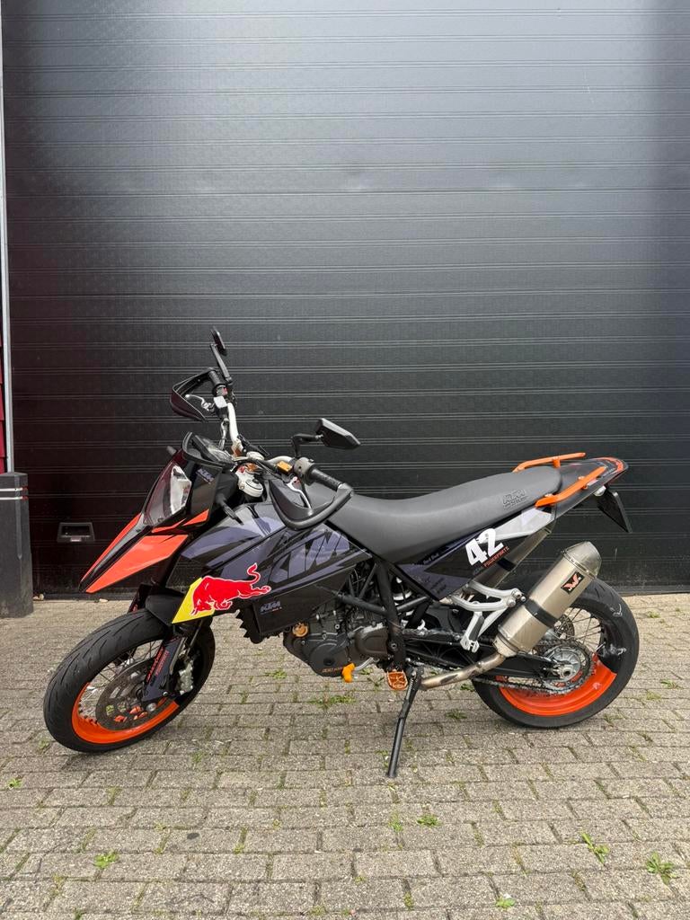 KTM 690 SM Red bull, Ophalen, Zo goed als nieuw