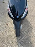 Piaggio ZIP 50 45 E5 Snor, Fietsen en Brommers, Scooters | Piaggio, Ophalen, Zip, Zo goed als nieuw, Benzine