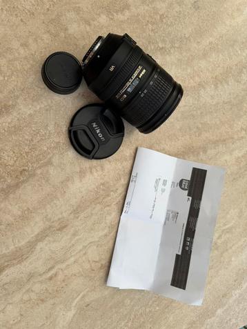 Nikon 28-300mm lens prima staat beschikbaar voor biedingen