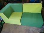 Groene bank gratis in goede staat. Met pootjes, Ophalen, Zo goed als nieuw, 75 tot 100 cm, Stof