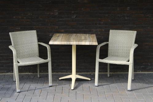 TE HUUR TAFELS EN STOELEN, Hobby en Vrije tijd, Feestartikelen | Verhuur, Zo goed als nieuw, Overige, Ophalen