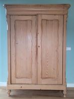 Ongelakte oude Grenen Kast met Houtsnijwerk, Ophalen