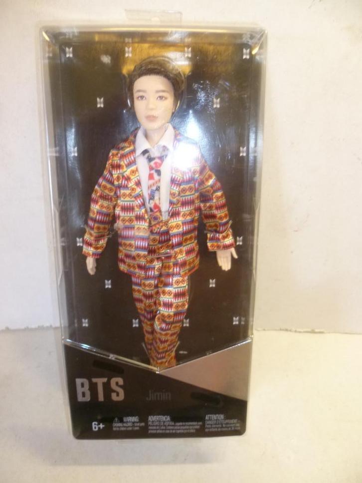 BTS K Pop Zuid Koreaanse Boy Band Jimin Pop 28cm in doos, Verzamelen, Film en Tv, Nieuw, Actiefiguur of Pop, Ophalen of Verzenden