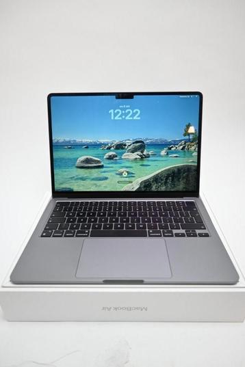 Macbook Air 2022 | M2/8GB RAM/256GB | 13x opgeladen beschikbaar voor biedingen