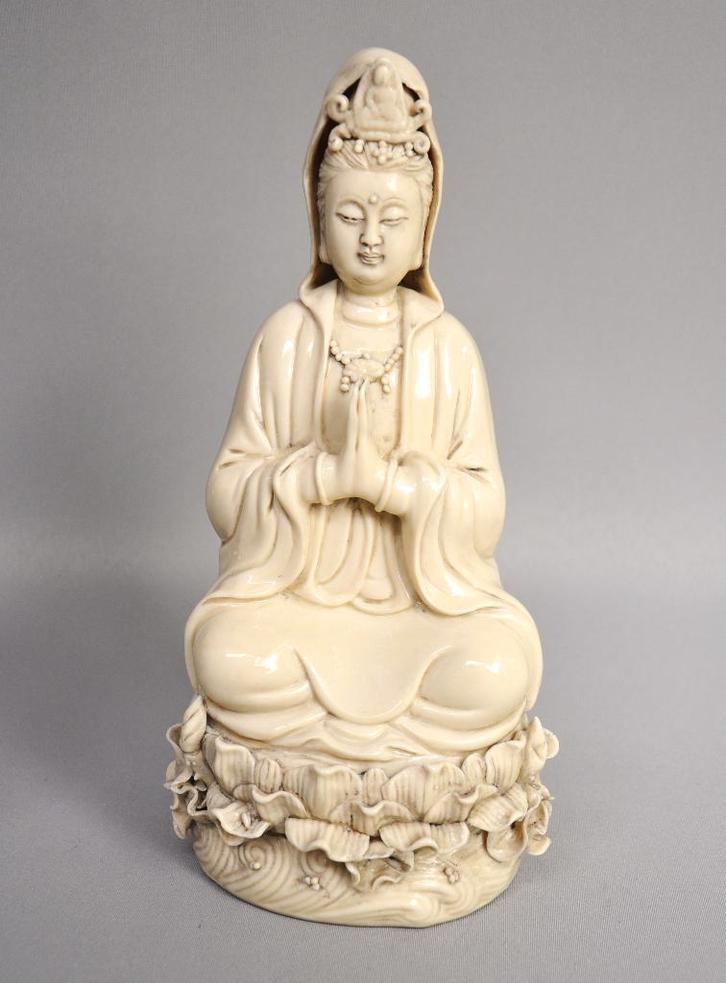 Prachtig Kwan Yin beeld van "blanc de Chine" porselein, Antiek en Kunst, Kunst | Niet-Westerse kunst, Ophalen of Verzenden