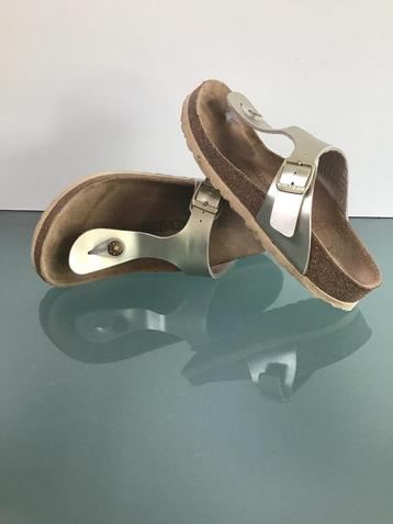 GRATIS VERZENDEN | BIRKENSTOCK Gizeh gouden slippers 36 beschikbaar voor biedingen