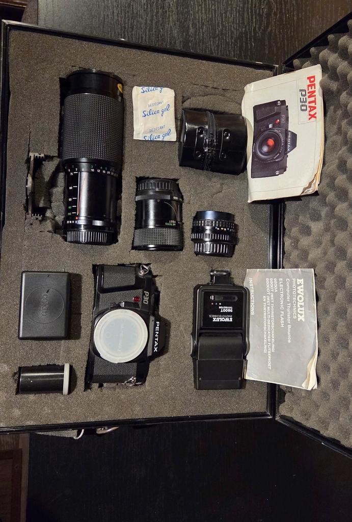 Pentax P30 Analoge Camera Set - Nieuwstaat!, Audio, Tv en Foto, Fotocamera's Analoog, Nieuw, Spiegelreflex, Pentax, Ophalen