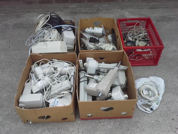 Linak - motoren - controlbox, Doe-het-zelf en Verbouw, Overige Doe-het-zelf en Verbouw, Gebruikt, Ophalen of Verzenden