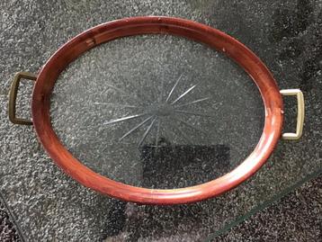 Houten Dienblad met geslepen Glas beschikbaar voor biedingen