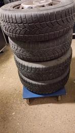 4 Winterbanden Iveco Daily 28 L11 205/70 R15C, Ophalen, 15 inch, Banden en Velgen, Bestelwagen