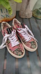 Leren Sneakers mt 40 Floris van Bommel, Ophalen of Verzenden, Zo goed als nieuw, Sneakers of Gympen
