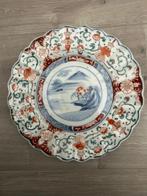 Antiek Imari Japans porseleinen bord met figuren, Antiek en Kunst, Ophalen of Verzenden
