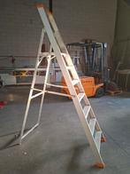 IVAF 107-A Professionele Trap - Opvouwbaar, Doe-het-zelf en Verbouw, Ladders en Trappen, Gebruikt, Trap, Ophalen of Verzenden