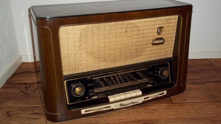 Grundig oude buizen radio 3045W, Audio, Tv en Foto, Radio's, Gebruikt, Radio, Ophalen
