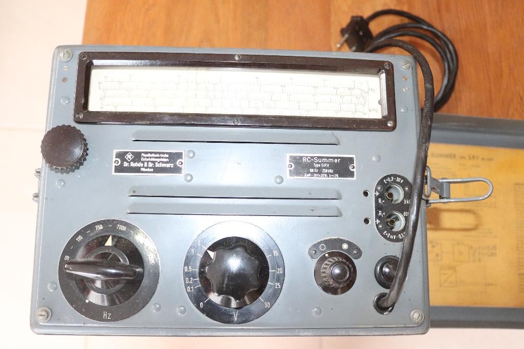 Vintage Rohde & Dr. Schwarz toongenerator RC-Summer, Doe-het-zelf en Verbouw, Meetapparatuur, Gebruikt, Elektriciteit, Ophalen