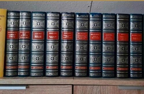 10 Boeken van Lecrurama, Boeken, Overige Boeken, Gelezen, Ophalen of Verzenden